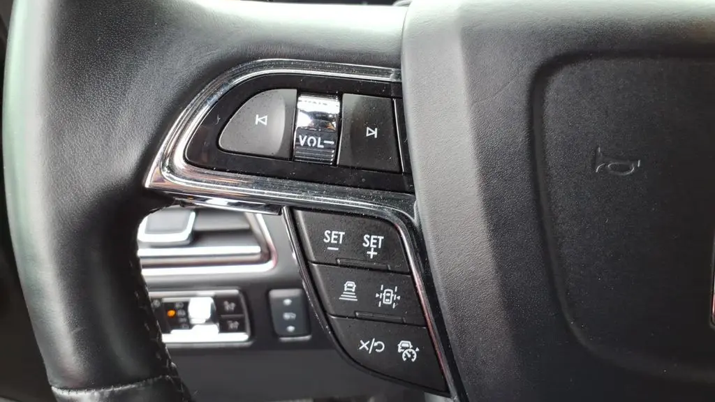 2023 Lincoln Navigator L Black Label