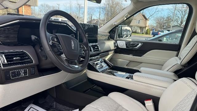 2024 Lincoln Navigator L Black Label
