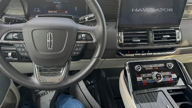 2024 Lincoln Navigator L Black Label