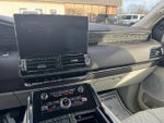 2024 Navigator L Thumbnail 14