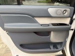 2024 Navigator L Thumbnail 15