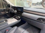 2024 Navigator L Thumbnail 20