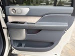 2024 Navigator L Thumbnail 21