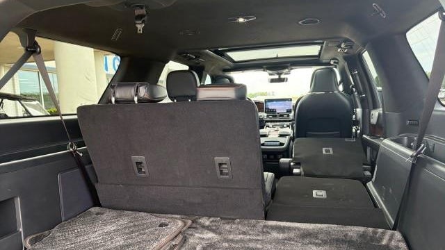 2024 Lincoln Navigator L Black Label