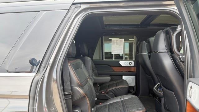 2024 Lincoln Navigator L Black Label
