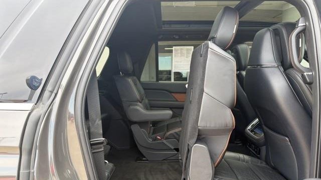 2024 Lincoln Navigator L Black Label