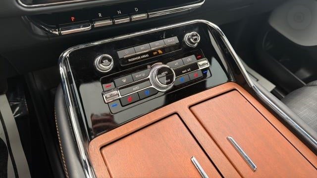 2024 Lincoln Navigator L Black Label