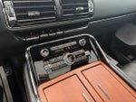 2024 Navigator L Thumbnail 18