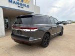 2024 Navigator L Thumbnail 10
