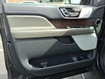 2024 Navigator L Thumbnail 15
