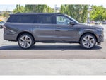 2025 Navigator L Thumbnail 2