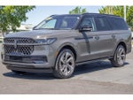 2025 Navigator L Thumbnail 7