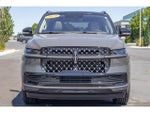 2025 Navigator L Thumbnail 8