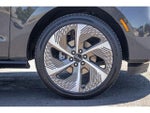 2025 Navigator L Thumbnail 9