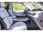 2025 Navigator L Thumbnail 11
