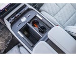 2025 Navigator L Thumbnail 30