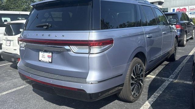 2023 Lincoln Navigator L Black Label