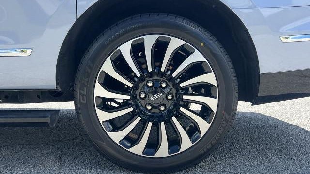 2023 Lincoln Navigator L Black Label