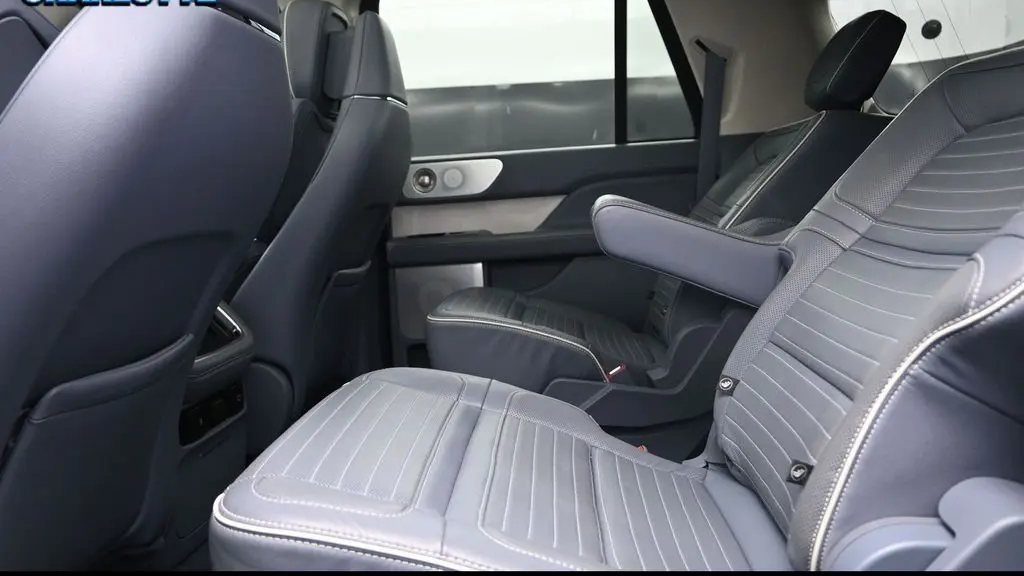 2023 Lincoln Navigator L Black Label