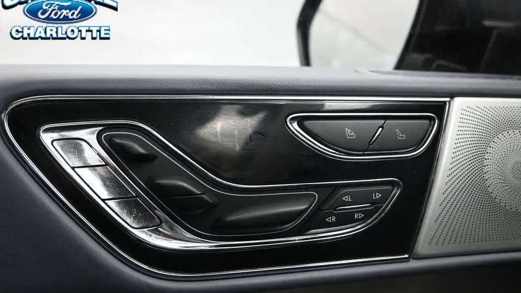 2023 Lincoln Navigator L Black Label