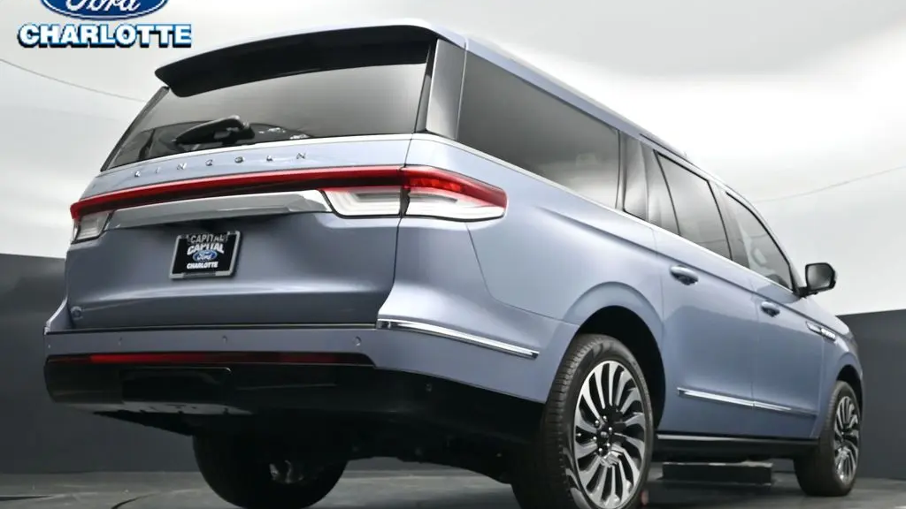 2023 Lincoln Navigator L Black Label