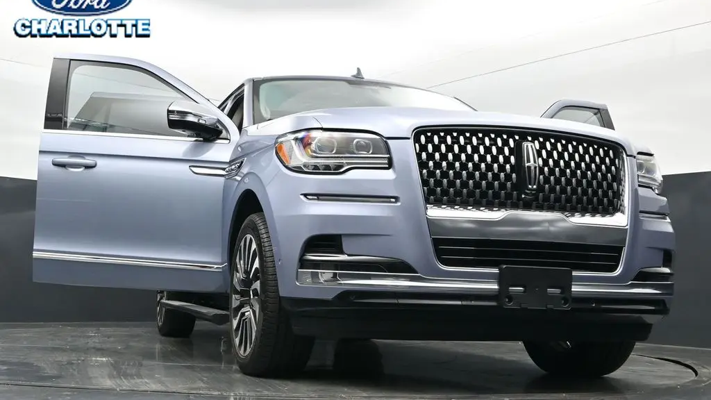 2023 Lincoln Navigator L Black Label