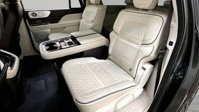 2023 Lincoln Navigator L Black Label