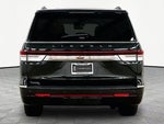 2023 Navigator L Thumbnail 4