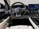 2023 Navigator L Thumbnail 5