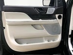 2023 Navigator L Thumbnail 23