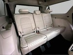 2023 Navigator L Thumbnail 28