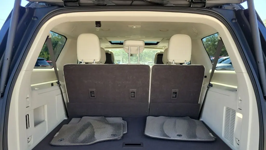 2023 Lincoln Navigator L Black Label