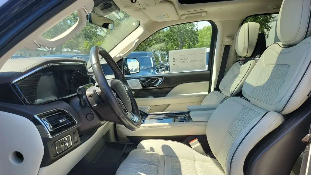 2023 Lincoln Navigator L Black Label