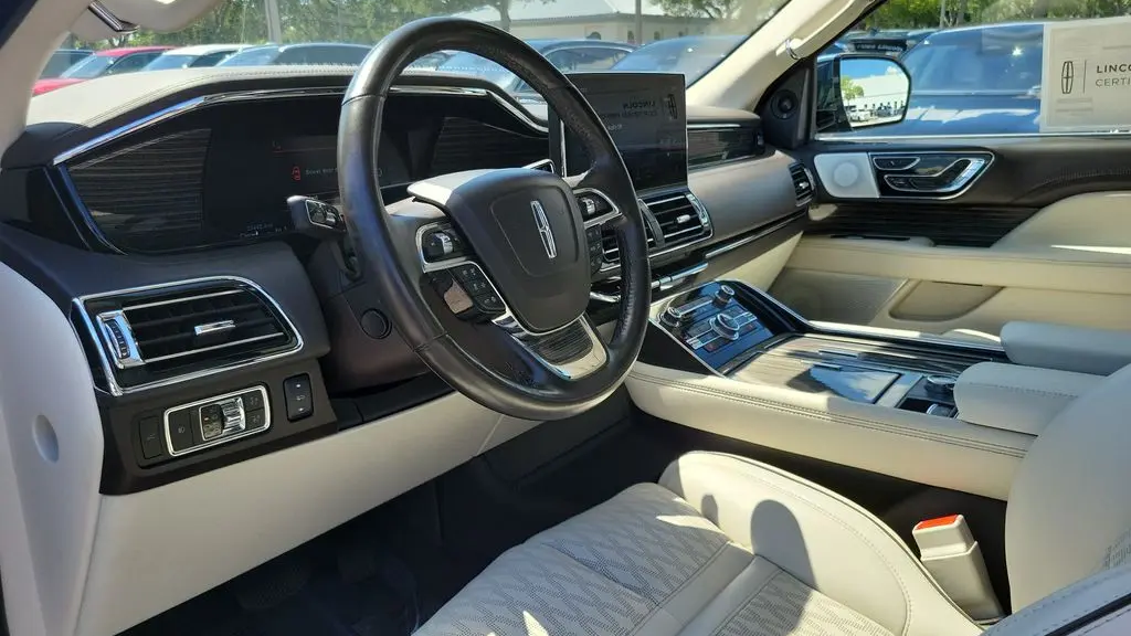 2023 Lincoln Navigator L Black Label
