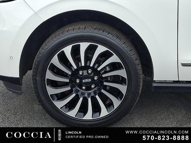 2024 Lincoln Navigator - $59,990