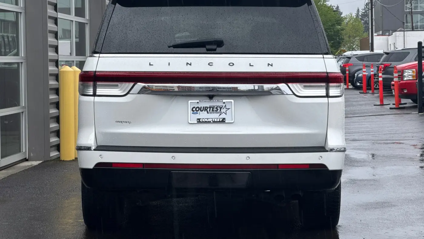 2024 Lincoln Navigator L Black Label