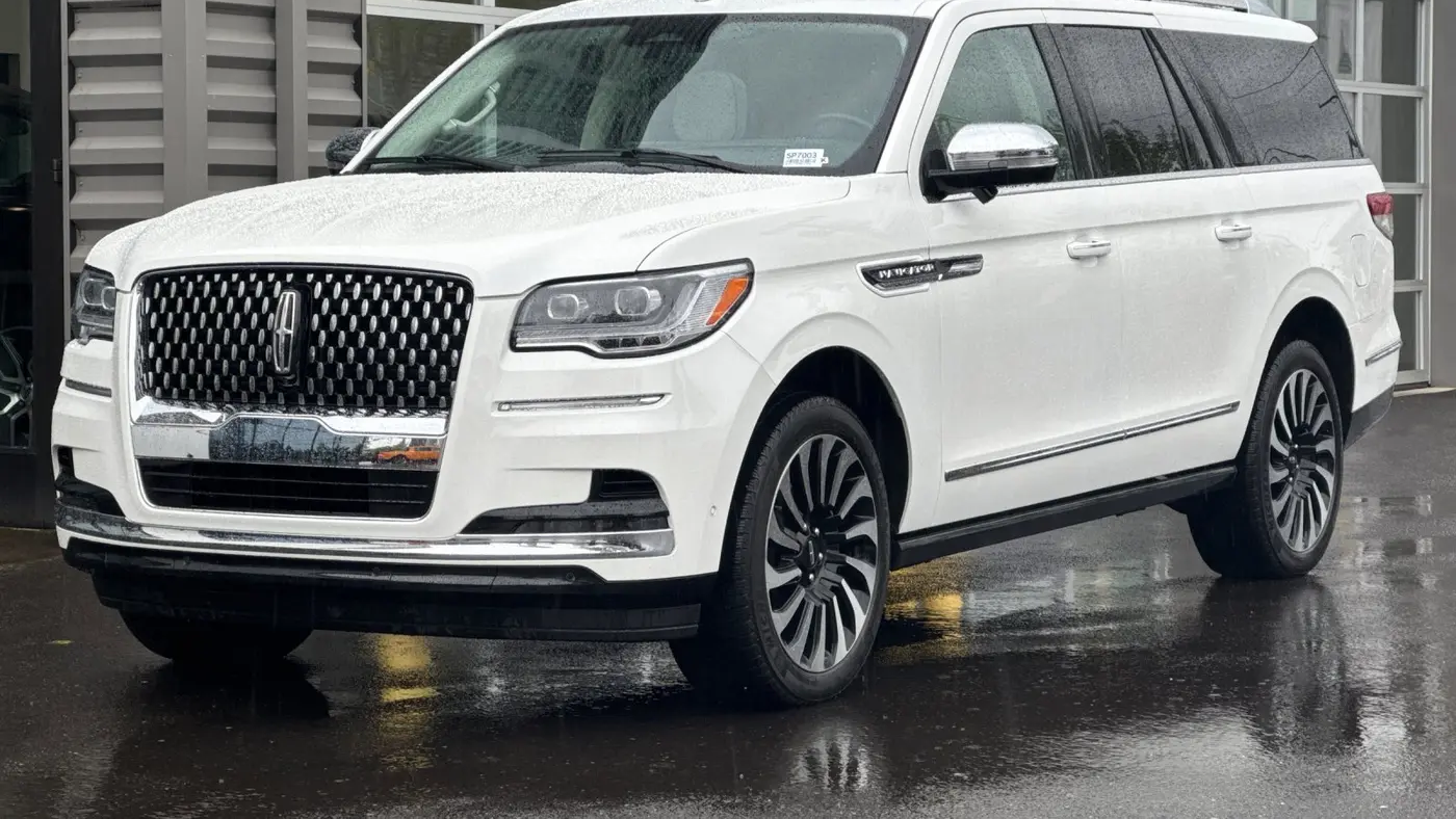 2024 Lincoln Navigator L Black Label