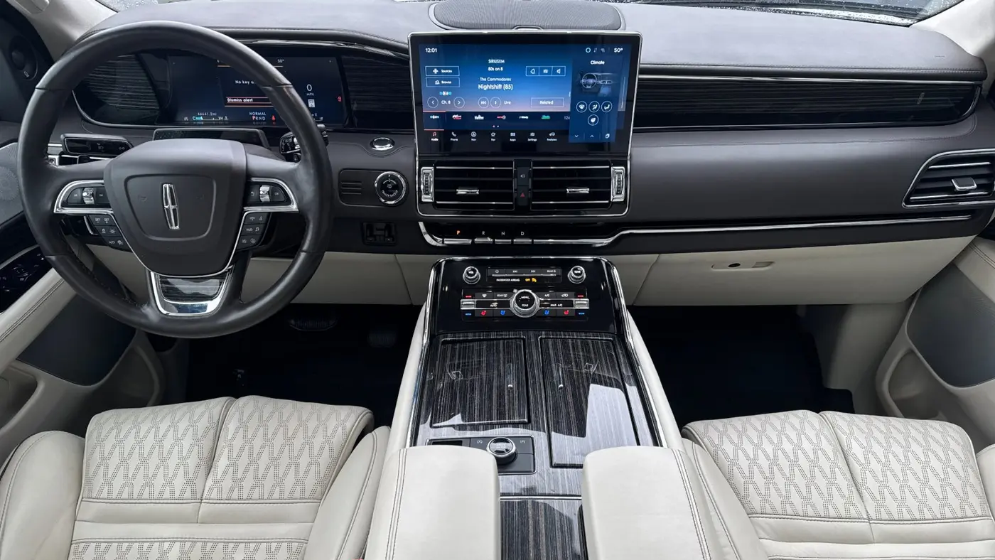 2024 Lincoln Navigator L Black Label