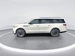 2024 Navigator L Thumbnail 5