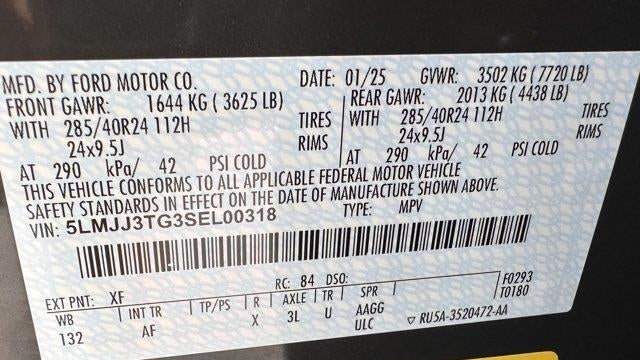 2025 Lincoln Navigator L Black Label
