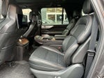 2025 Navigator L Thumbnail 14