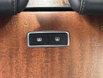 2025 Navigator L Thumbnail 17