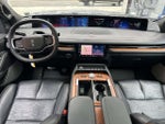2025 Navigator L Thumbnail 18