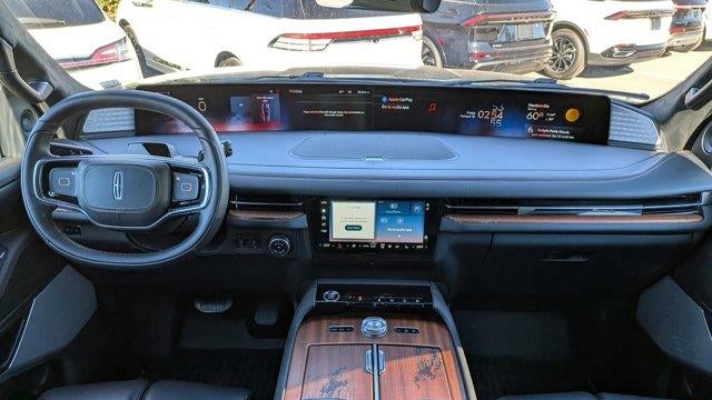 2025 Lincoln Navigator L Black Label