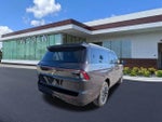 2025 Navigator L Thumbnail 4
