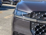 2025 Navigator L Thumbnail 11
