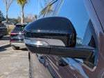 2025 Navigator L Thumbnail 13