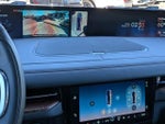 2025 Navigator L Thumbnail 26