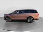 2025 Navigator L Thumbnail 6