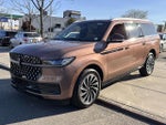 2025 Navigator L Thumbnail 7